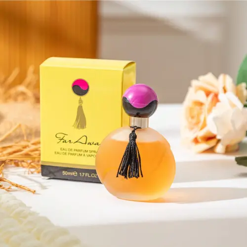 Perfume Far Away's photo #1