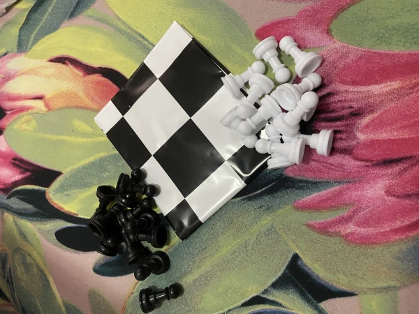 Juego de damas's foto | Cachivache Tienda de Regalos |  BizneCubano